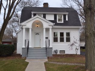 228 S Hickory Ave, Bartlett, IL