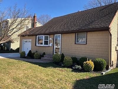2nd image of 148 N Queens Ave
