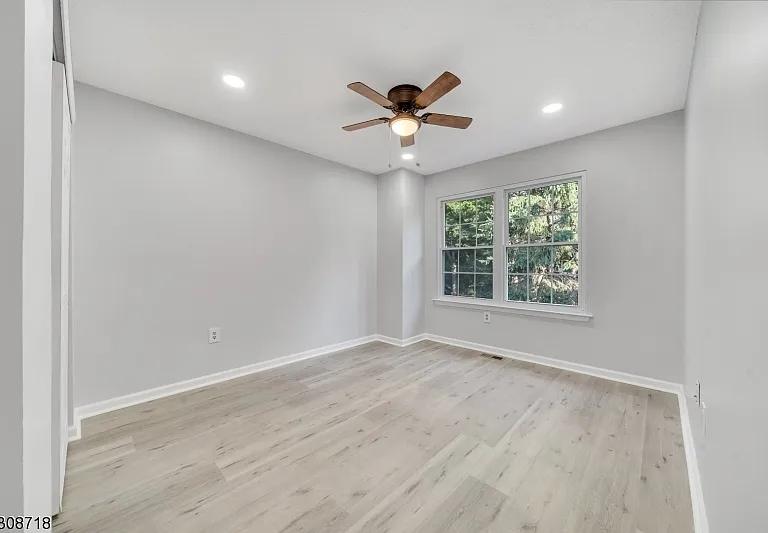 7 Kirby Ln — Photo 21