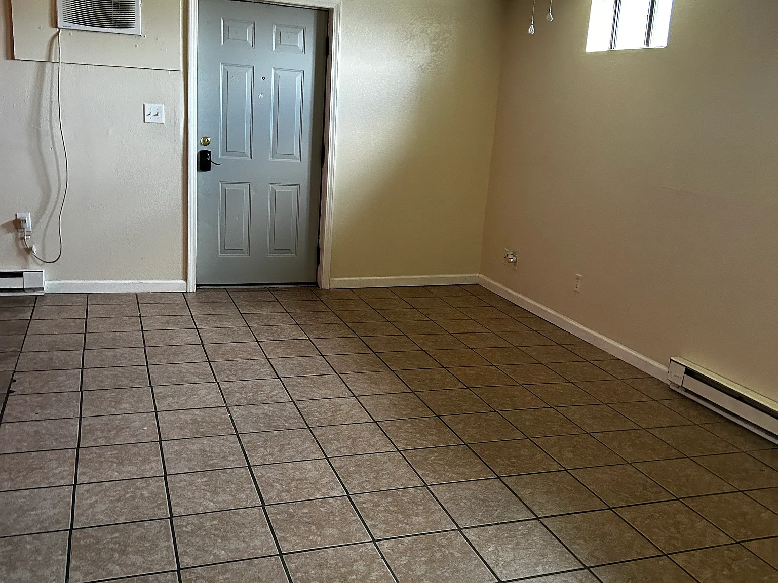 1 bed, 800 sqft, $900 — Photo 3