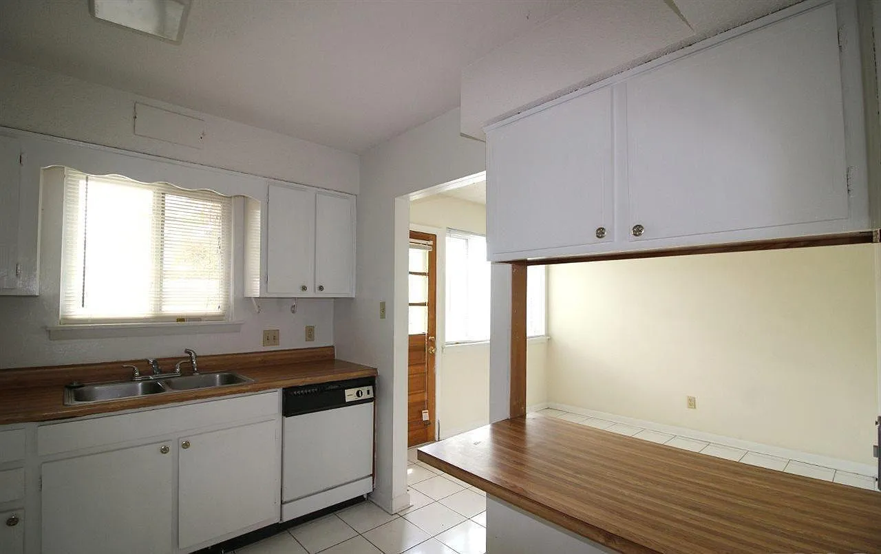 2 bed, 2.5 bath, 1288 sqft, $1,475 — Photo 3
