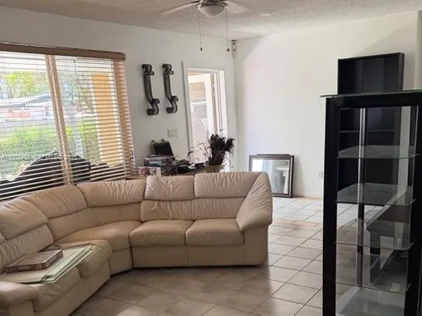 19920 SW 118th Pl, Miami, FL 33177