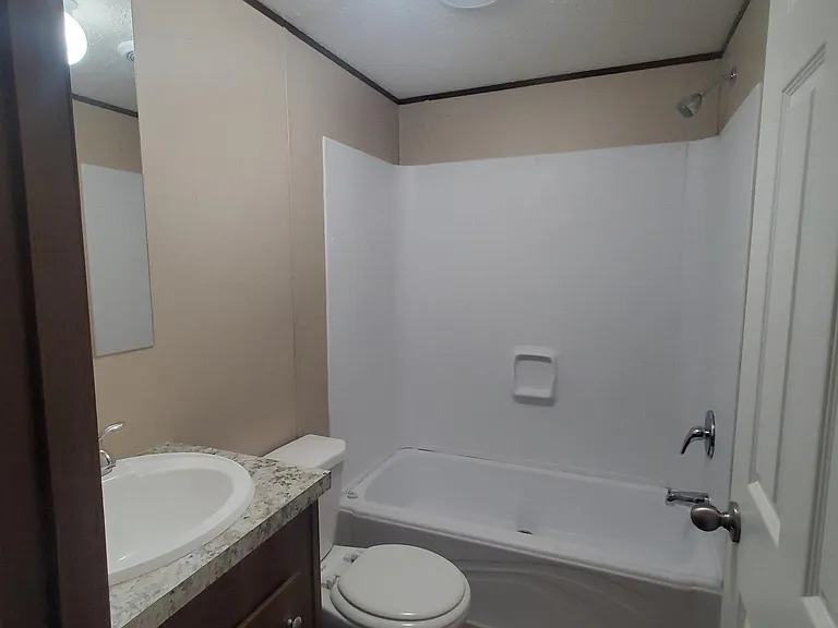 101 Little Star Rd — Photo 5