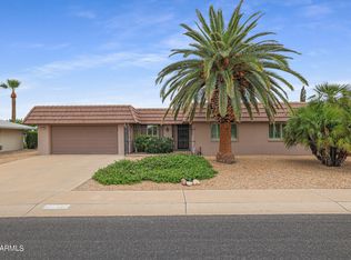 15818 N Lakeforest Dr, Sun City, AZ 85351