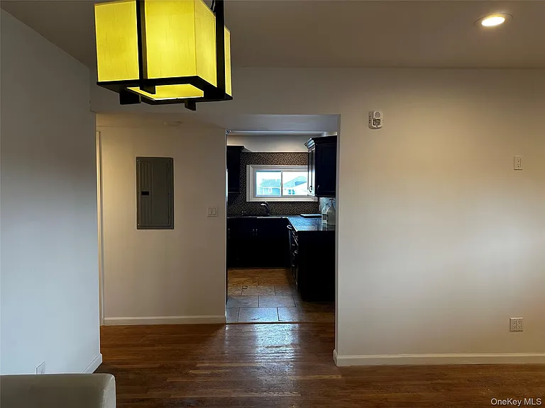 4261 Austin Blvd — Photo 5