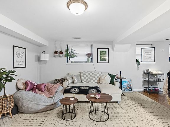 5th image of 1308 W North Shore Ave #1310G