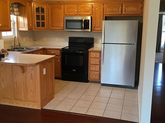 4th image of 4214 W 28th St