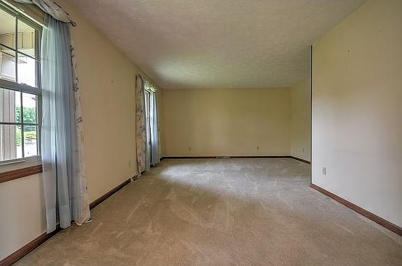 2nd image of 178 Nuckles Dr