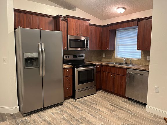 4th image of 11236 River Grove Dr