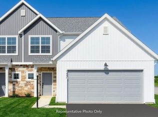 7477 Saint Patrick Ct, Abbottstown, PA 17301