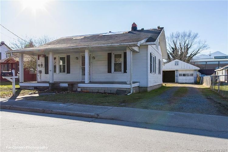 1st image of 1226 Brown Ave