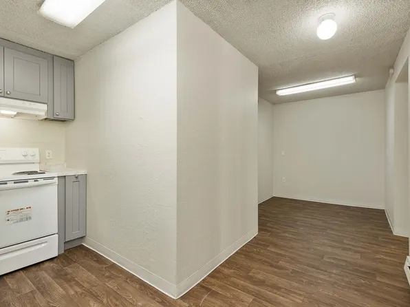 Badger & Blue Lake Apartments