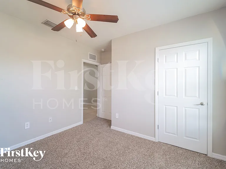 620 SE 1st Pl — Photo 15