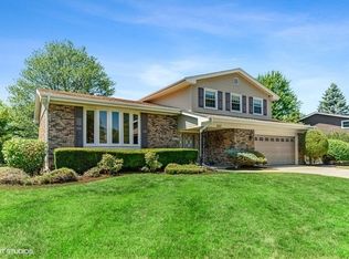 560 N Rohlwing Rd, Palatine, IL 60074