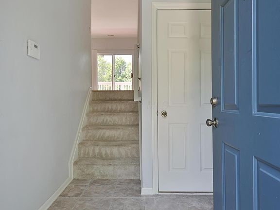 3rd image of 3011 Sunset Dr #F