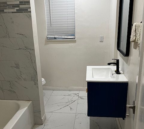 5th image of 1207 S La Cienega Blvd #1207A
