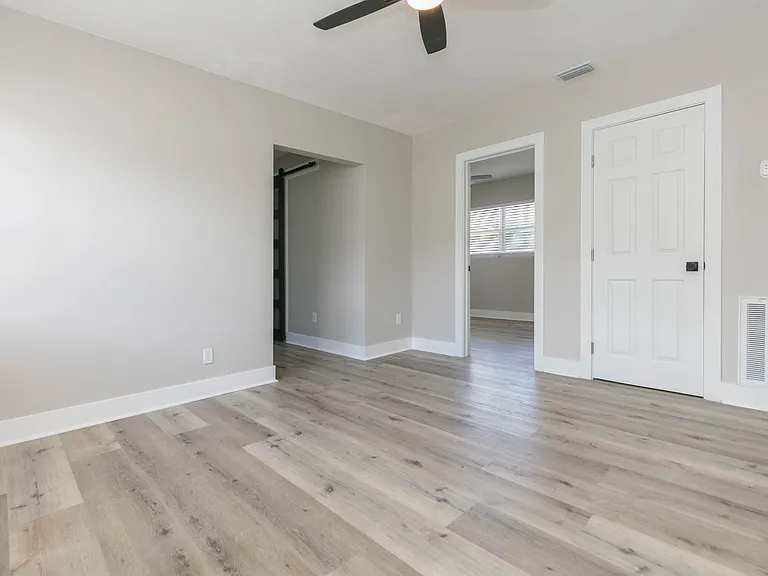 2600 52nd Ave N #A — Photo 5
