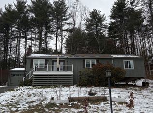 7 Old Farm Rd, Belchertown, MA 01007