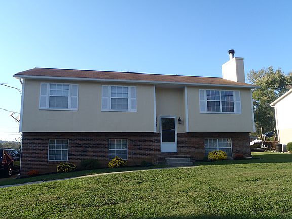 3rd image of 4105 Deer Creek Dr