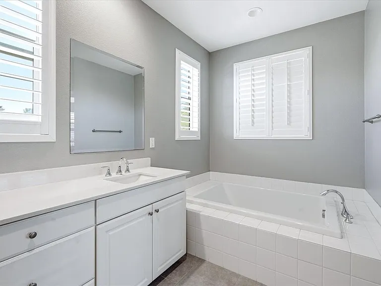 35 Lomada St — Photo 35