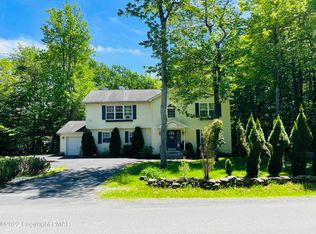 1039 Seven Nations Dr, Tobyhanna, PA