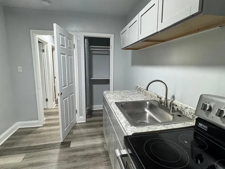 Crofton Rd — Photo 1