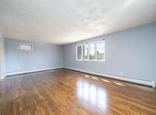87 E 21st St FLOOR 2, Bayonne, NJ 07002