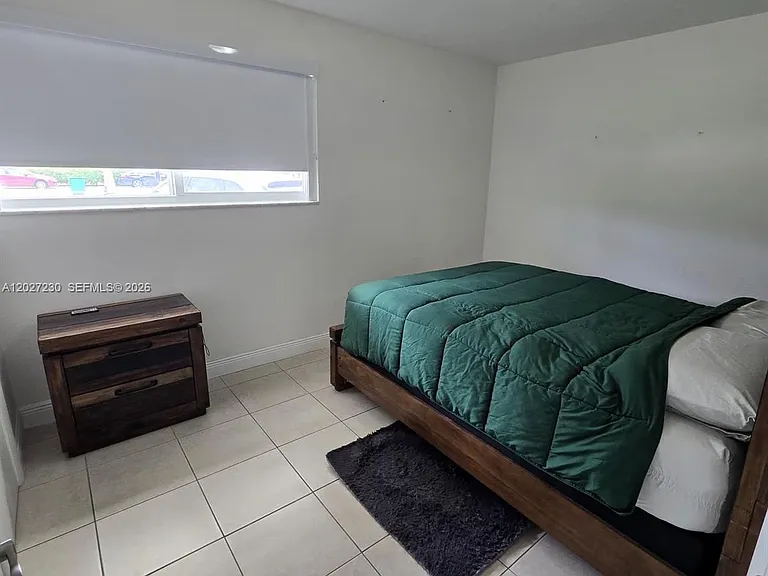 10245 SW 68th St — Photo 11