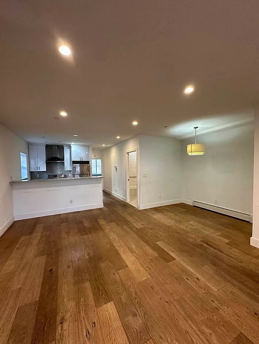 Building Photo - 366 Avenue Y #1B