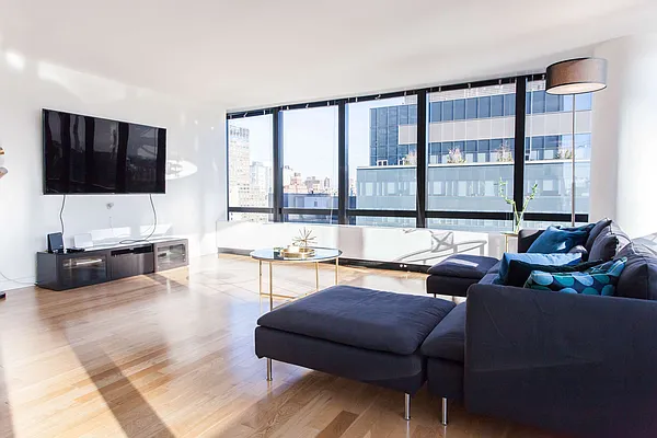 Rented by Compass | media 14