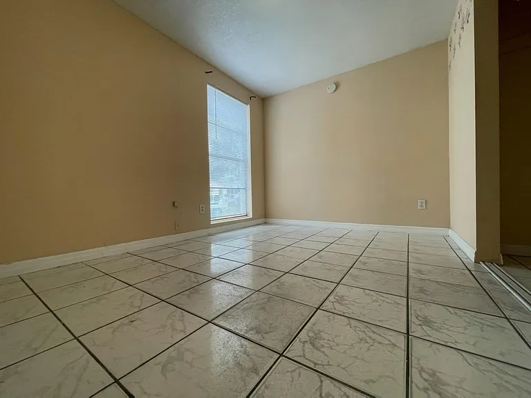9124 Sandcroft Ct — Photo 9