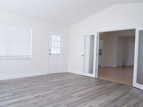 4th image of 970 Amy Ridge Ct