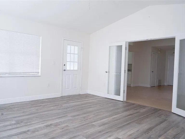 970 Amy Ridge Ct — Photo 4