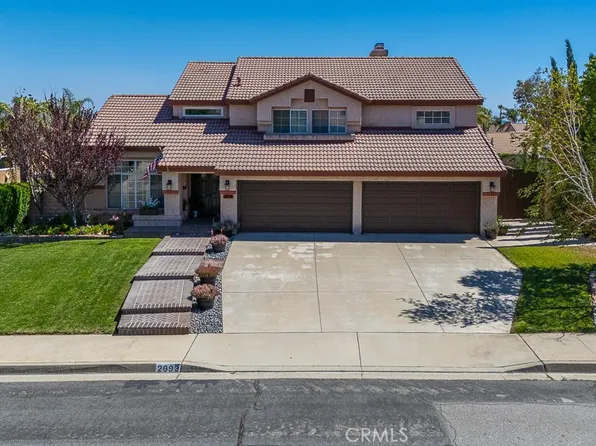 2693 W La Morada Dr, Rialto, CA 92377