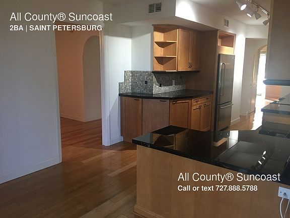 3rd image of 4705 1st St NE APT 129
