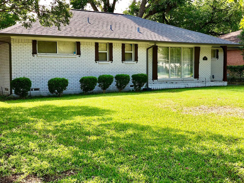 1st image of 601 Downing Dr