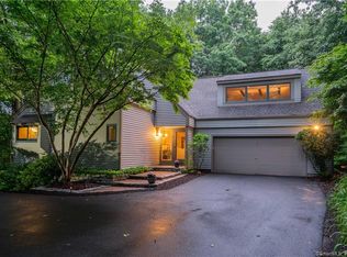 65 Buttonwood Hill Rd, Avon, CT 06001