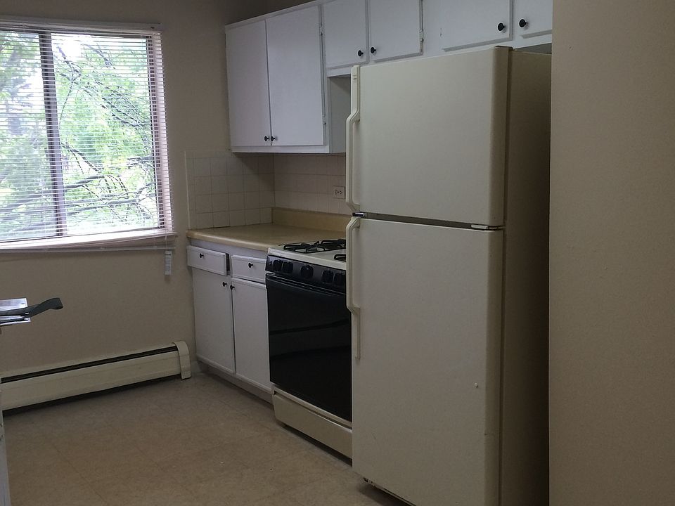1st image of 780 Court Of Birch APT 3