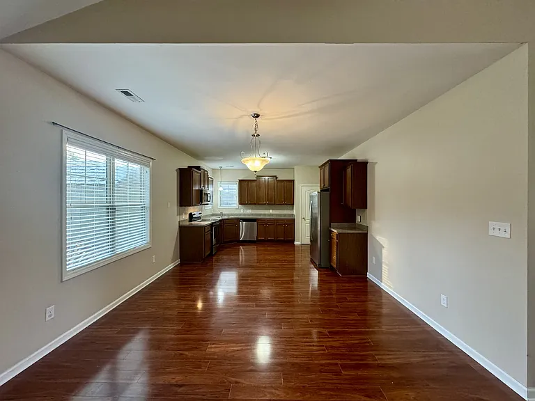 267 Boswell St — Photo 6