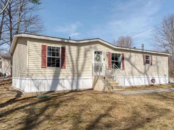 13 Atwood Street, Rochester, NH 03820