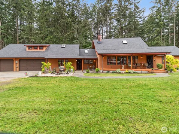 6205 255th Street Ct E, Graham, WA 98338