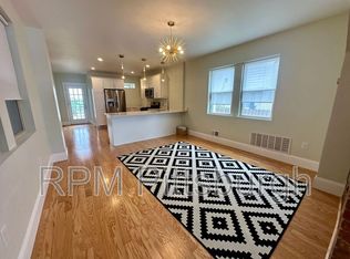 216 8th St, Pittsburgh, PA