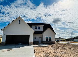 112 Brazos Bnd, Snook, TX 77879