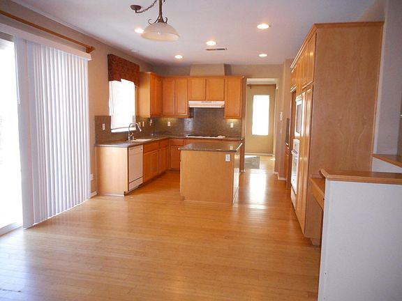 5th image of 13474 Granite Peak Ln
