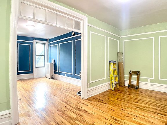 2nd image of 540 Manhattan Ave APT 3F