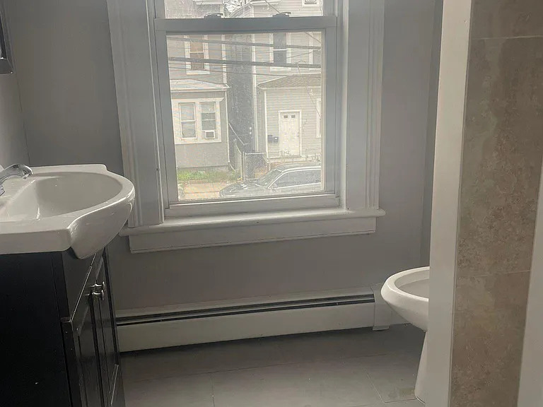 156 Livingston St #2 — Photo 5