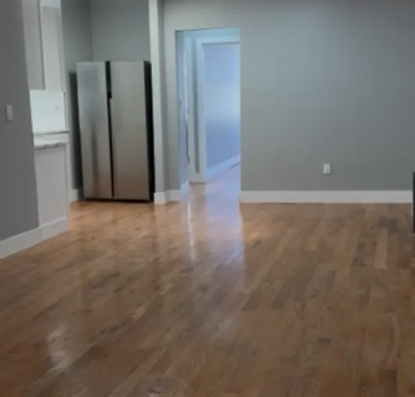 2559 Cruger Ave #2 — Photo 1