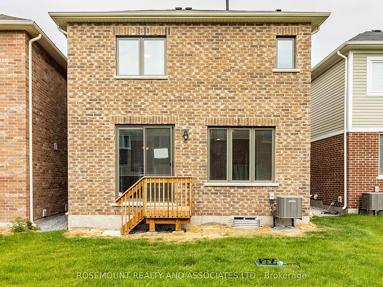 41 George Holley St — Photo 38