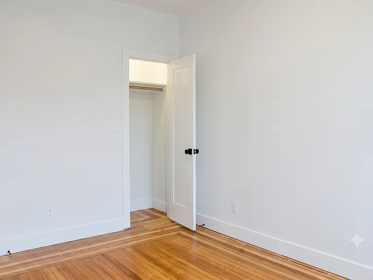 601 W 181st St #411 — Photo 7