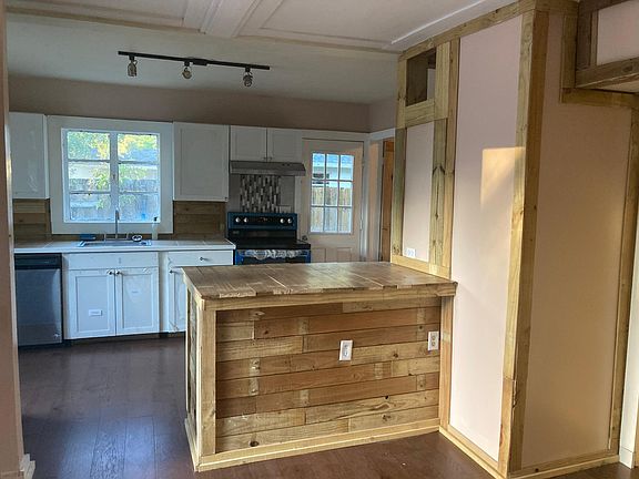 2nd image of 5609 61st St N